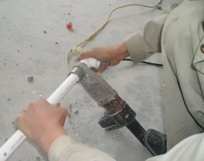 洛扎漏水维修电话
